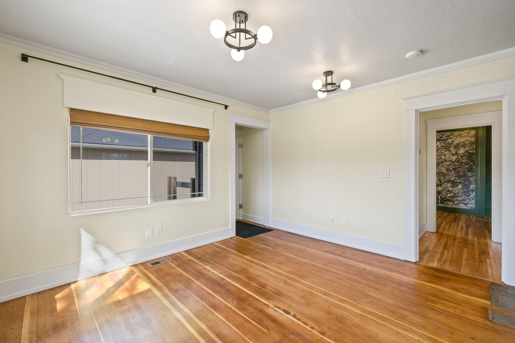 Townsite Of Redmond - Commercial Sale