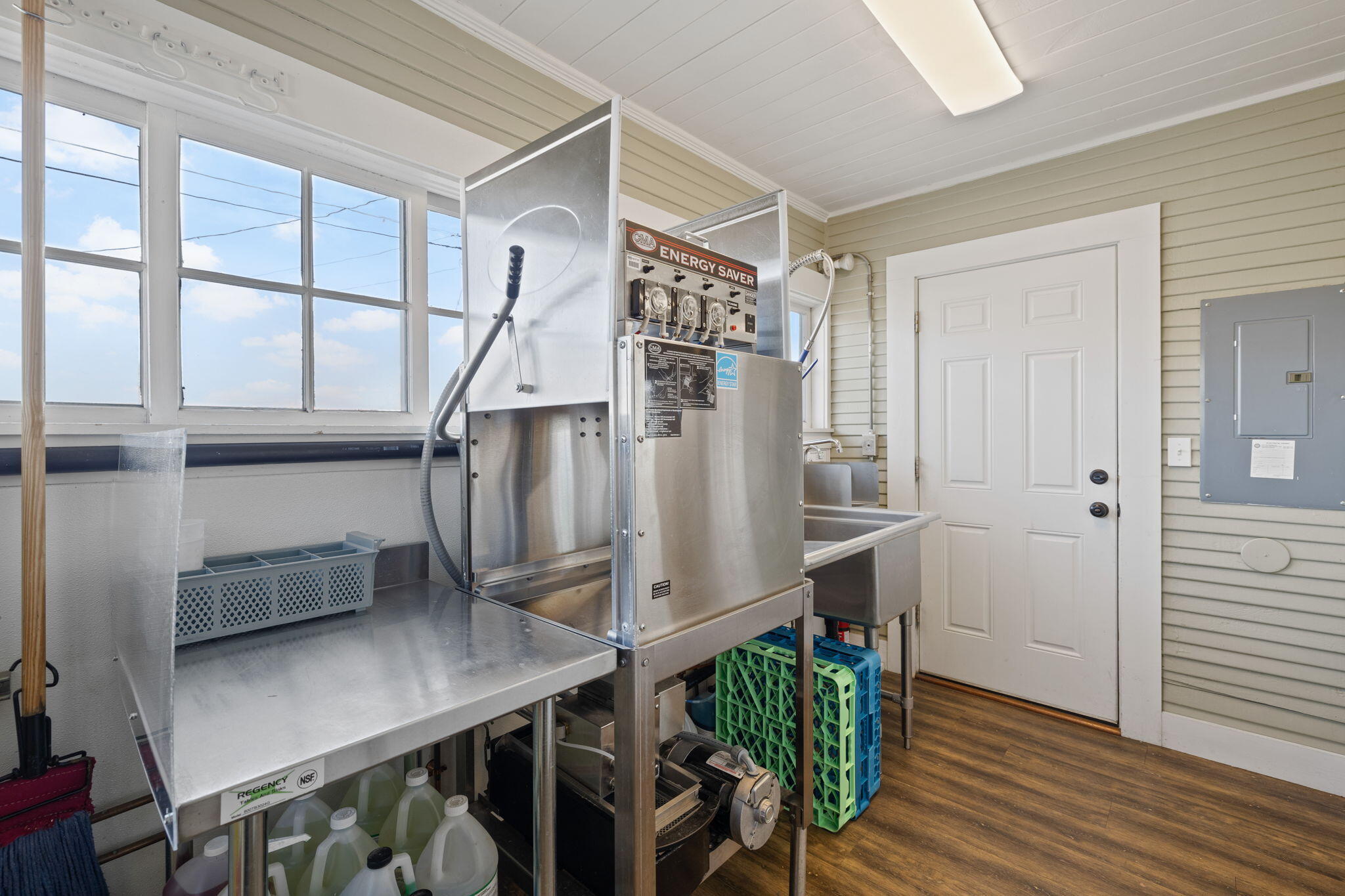 Townsite Of Redmond - Commercial Sale