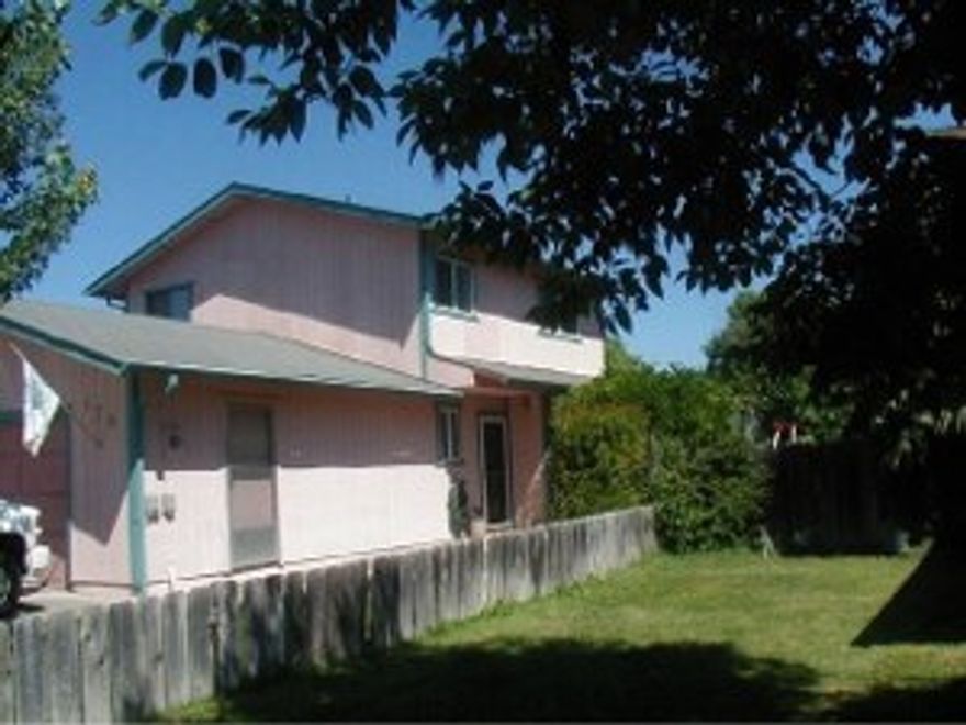 Great New Neighborhood. (East Medford). Perfect location close to all!