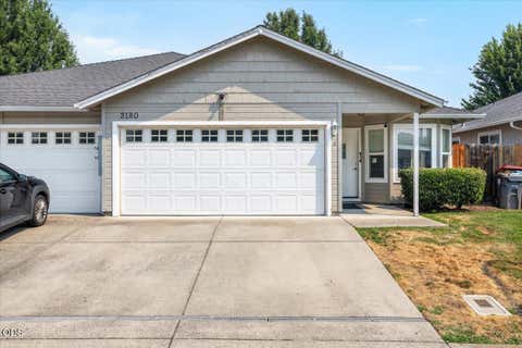 Photo of 3180 Forest Hills Drive, Medford, OR 97504 (MLS # 220225863)