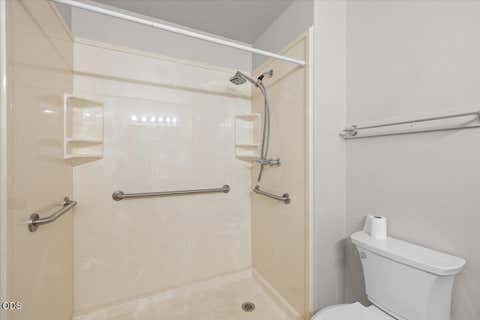 Tiny photo for 3180 Forest Hills Drive, Medford, OR 97504 (MLS # 220225863)