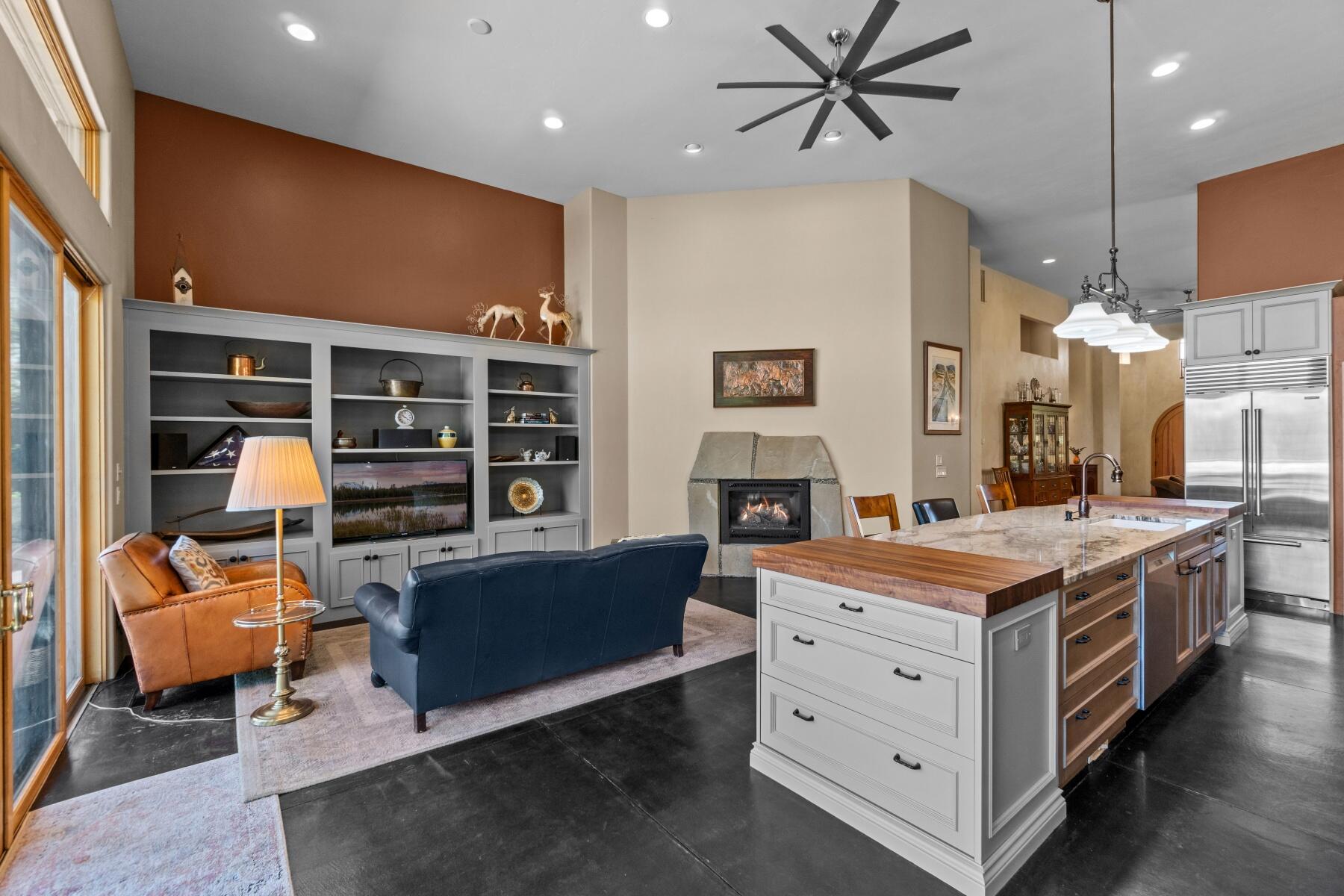 Vista Del Sol - Residential