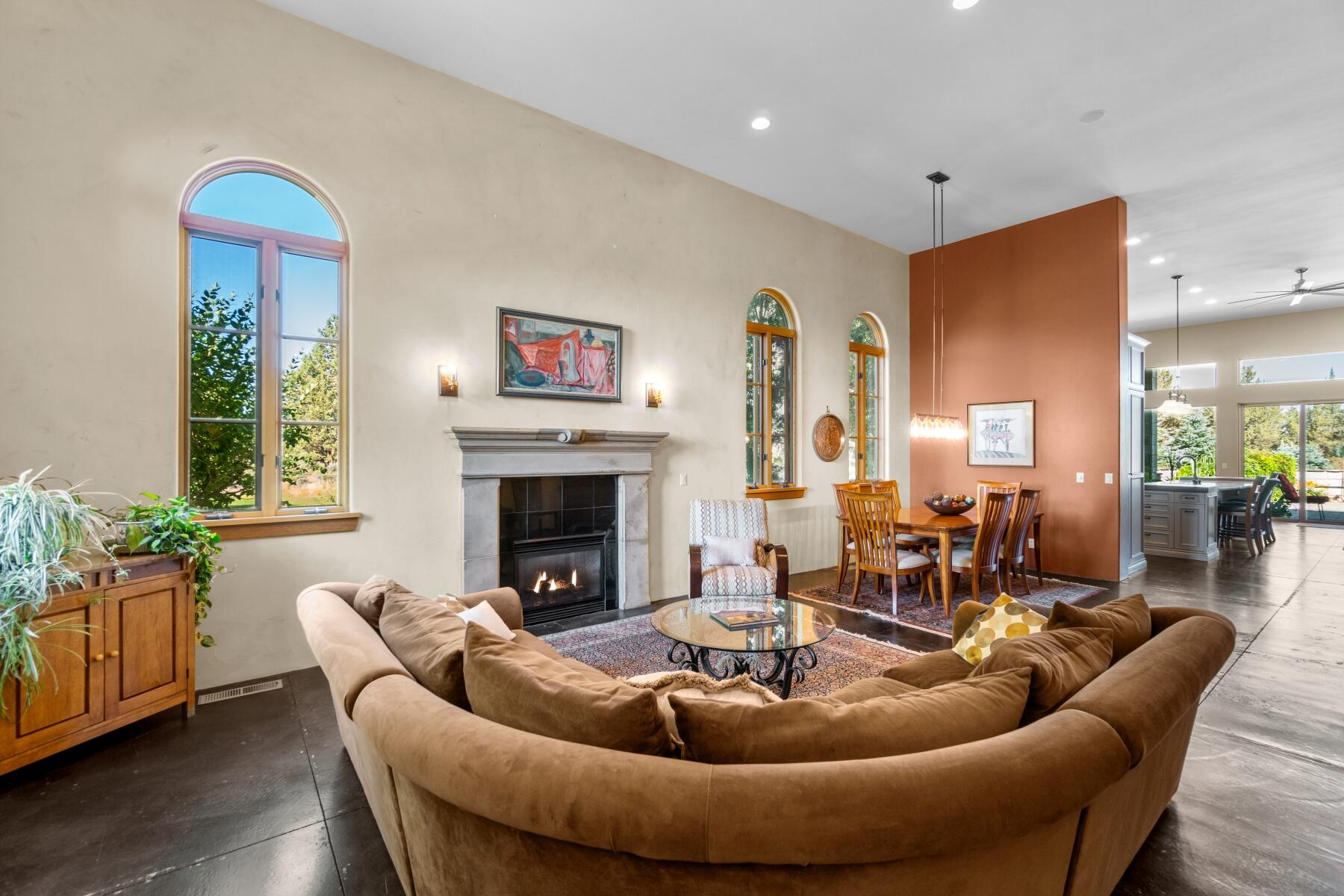 Vista Del Sol - Residential