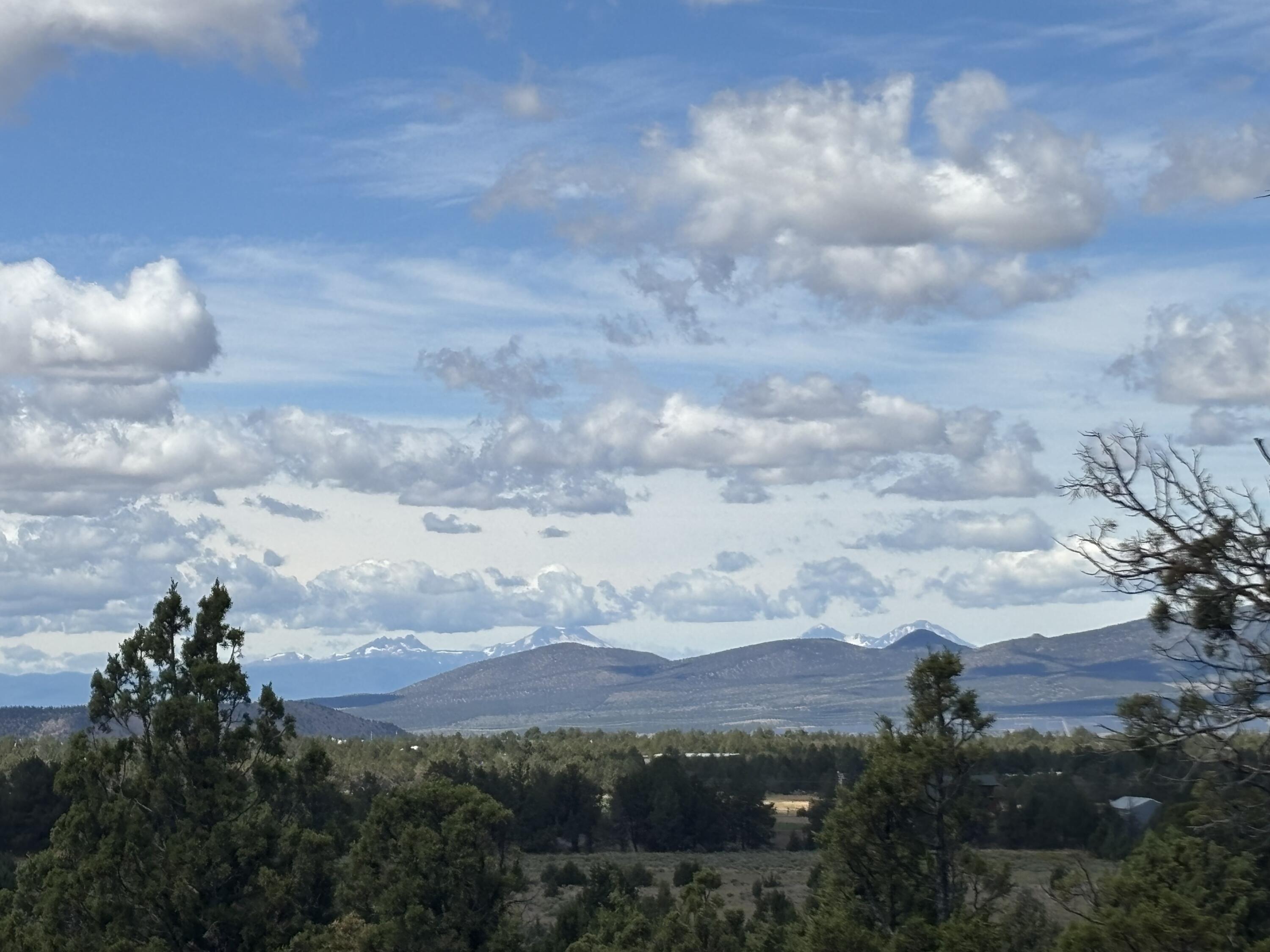 Mountain Ridge Est. - Land