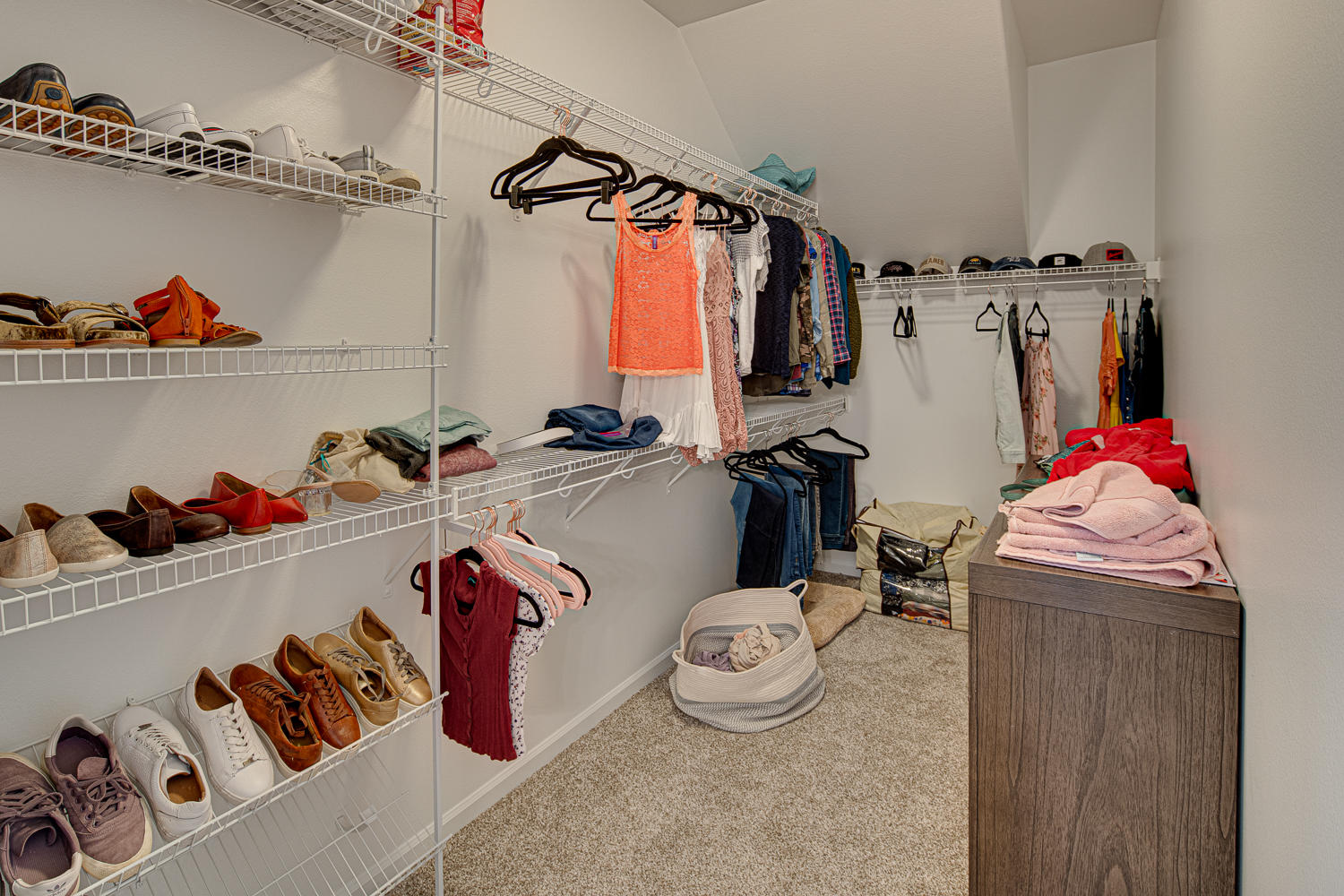 Kian Canyon - Residential