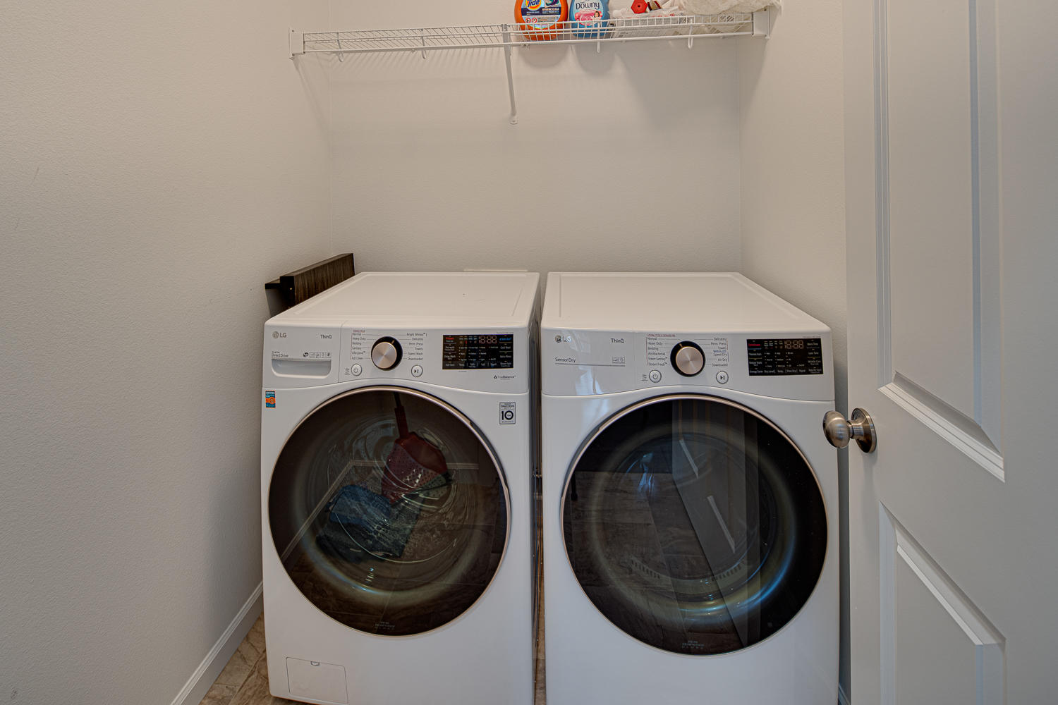 Kian Canyon - Residential