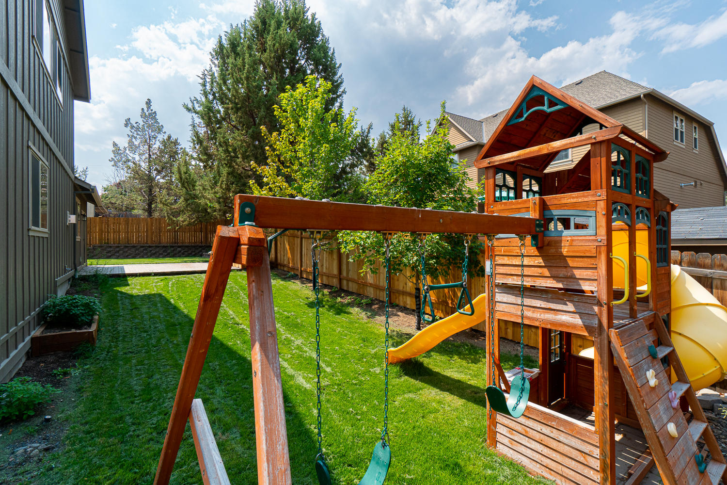 Kian Canyon - Residential