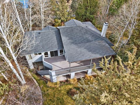 1993 Osprey Drive Redmond OR 97756