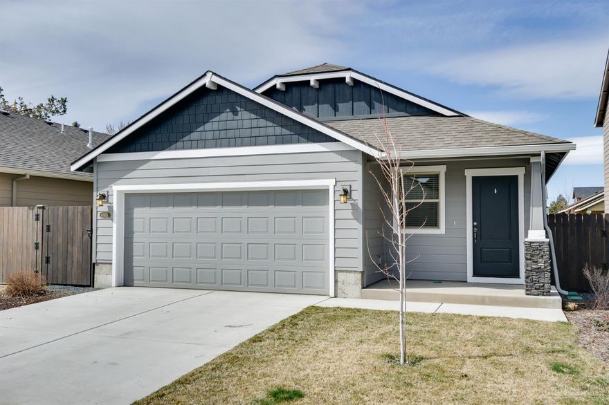 Don't miss your chance to own your piece of The Bend Life! This amazing turn key Monte Vista home will not last. Your new home is a rare as-new single story 1458 sqft, 3 br, 2 bath home with all the bells and whistles. Chefs kitchen with laminate floors, solid surface quartz counters, alder cabinets, stainless appliances and an amazing cooking island with seating for 6. Very quite neighborhood just a few short minutes to some of Bends finest shopping. What are you waiting for? Snap this one up!