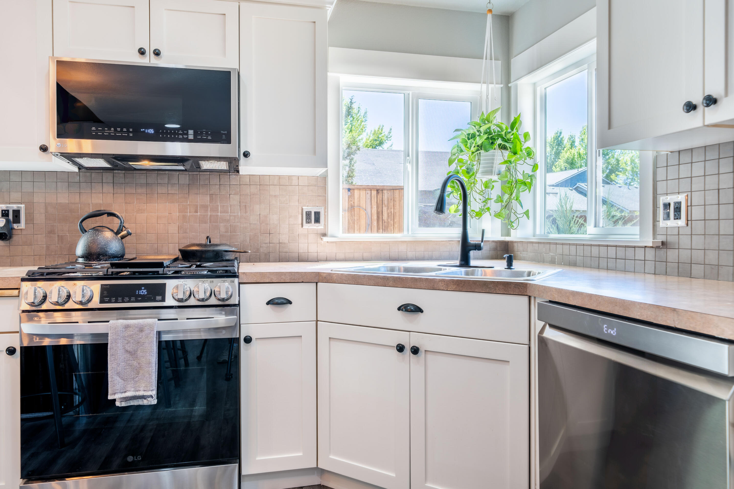 Larkspur - Residential