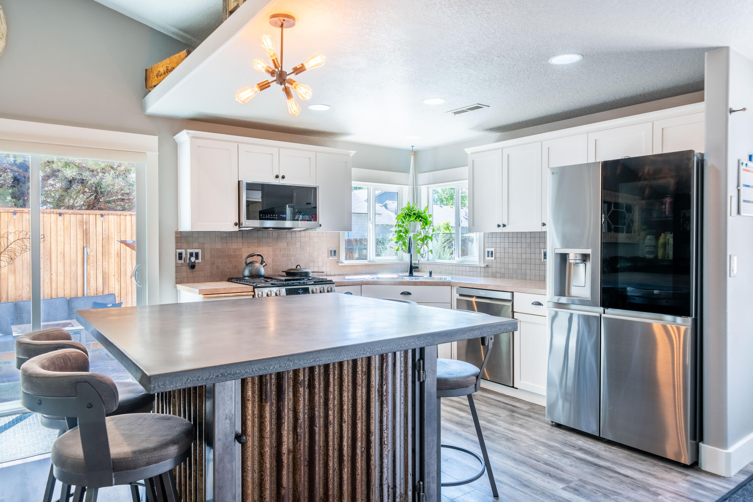 Larkspur - Residential