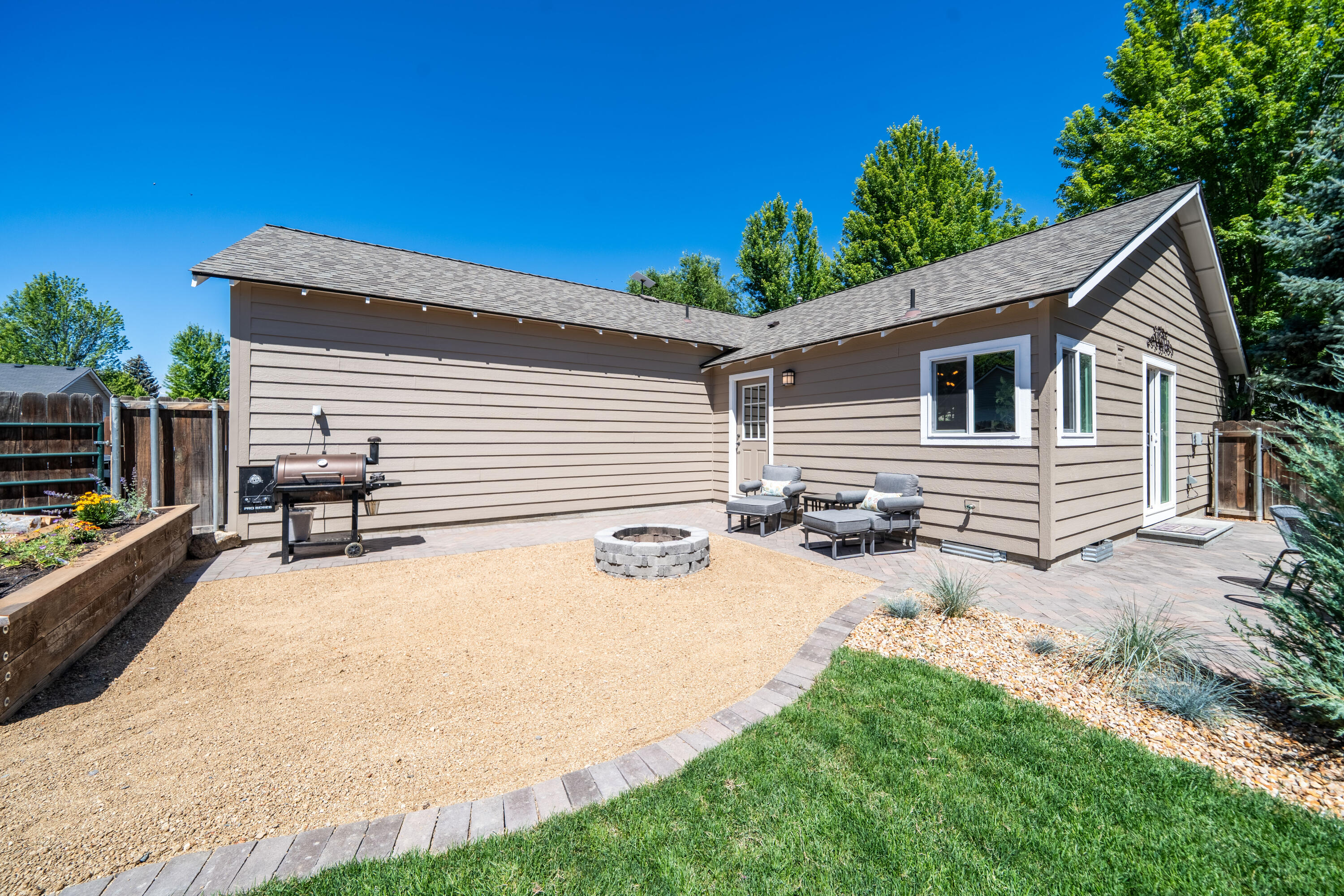 Larkspur - Residential