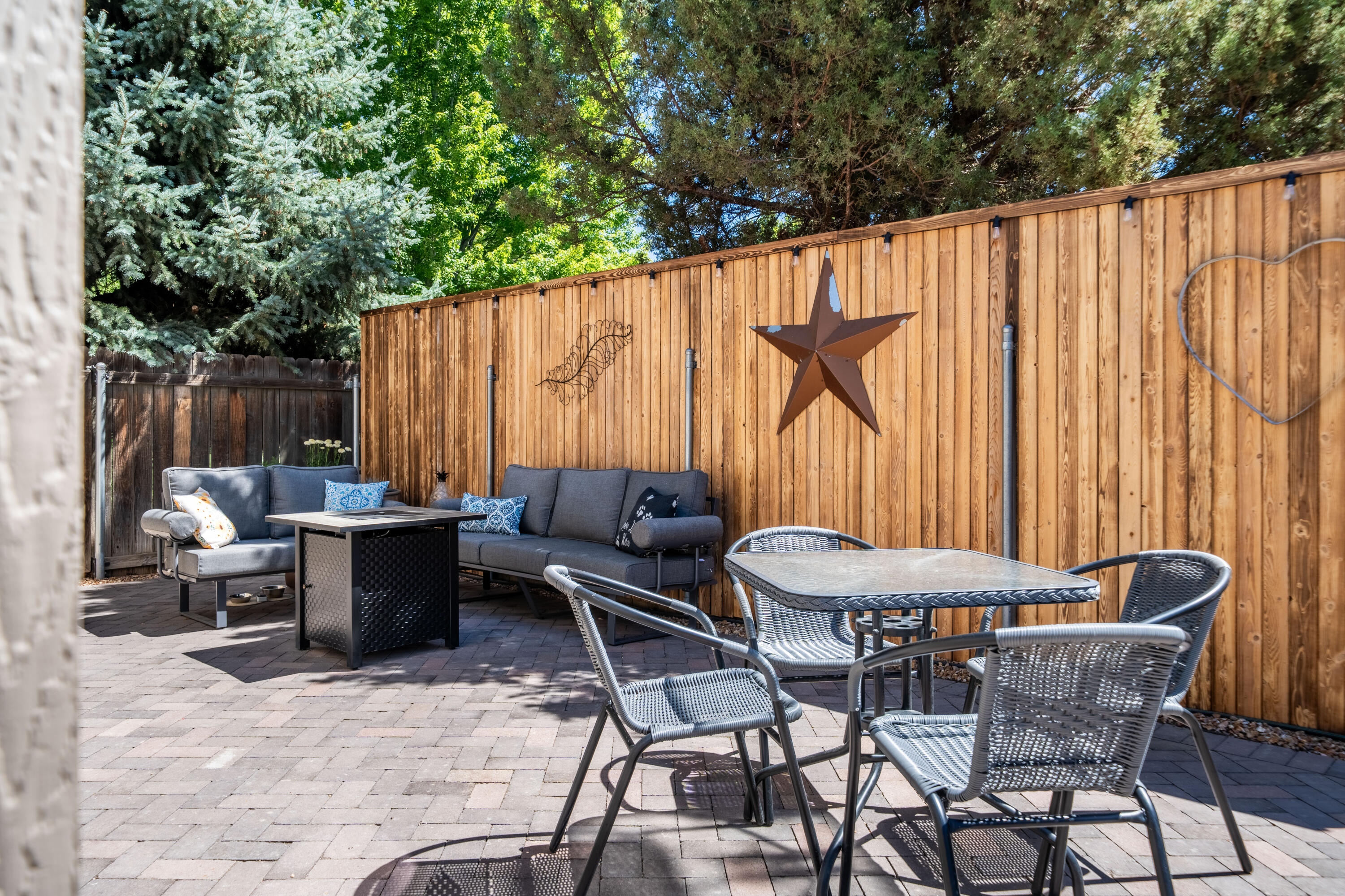 Larkspur - Residential