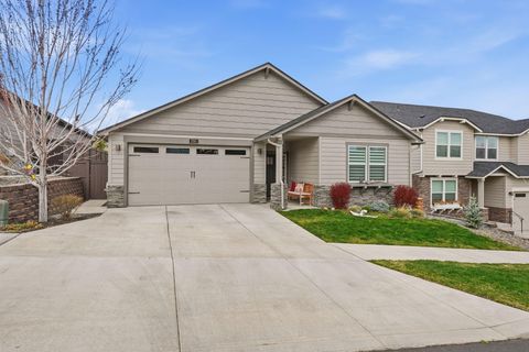 1785 NE Janice Way Bend OR 97701