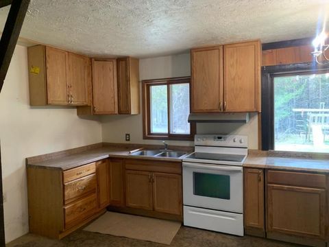 Tiny photo for 51367 Welch Road, La Pine, OR 97739 (MLS # 220219165)