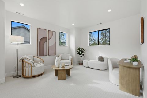 Tiny photo for 62621 NW Mt Hood Drive, Bend, OR 97703 (MLS # 220215024)