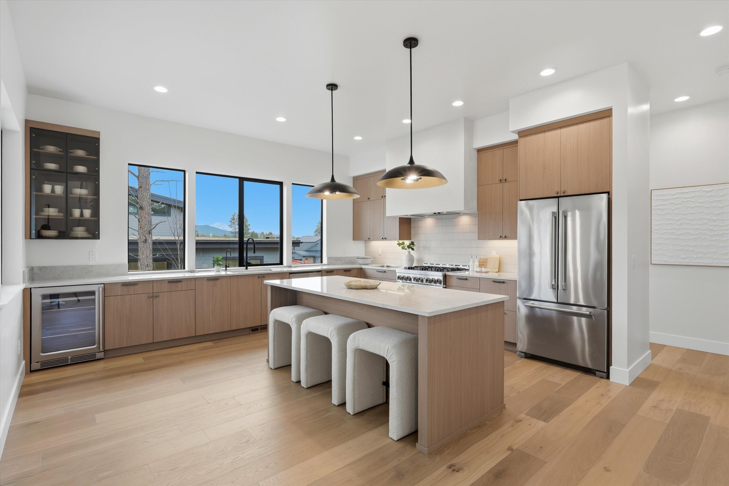 62621 NW Mt Hood Drive