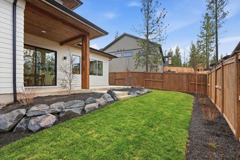 Tiny photo for 62621 NW Mt Hood Drive, Bend, OR 97703 (MLS # 220215024)