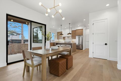 Tiny photo for 62621 NW Mt Hood Drive, Bend, OR 97703 (MLS # 220215024)