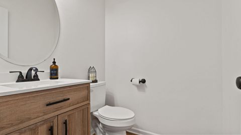 Tiny photo for 61648 Gemini Way, Bend, OR 97702 (MLS # 220212299)