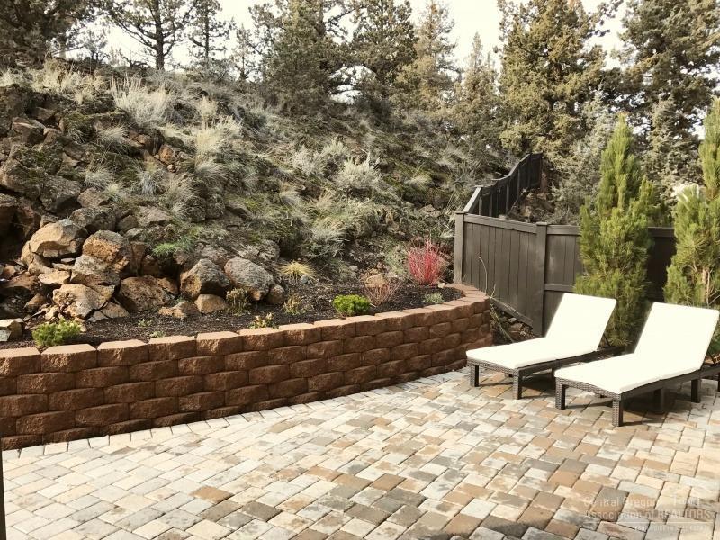 Lava Ridges - Residential