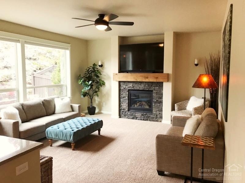 Lava Ridges - Residential