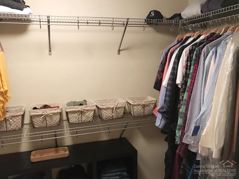 Lava Ridges - Residential