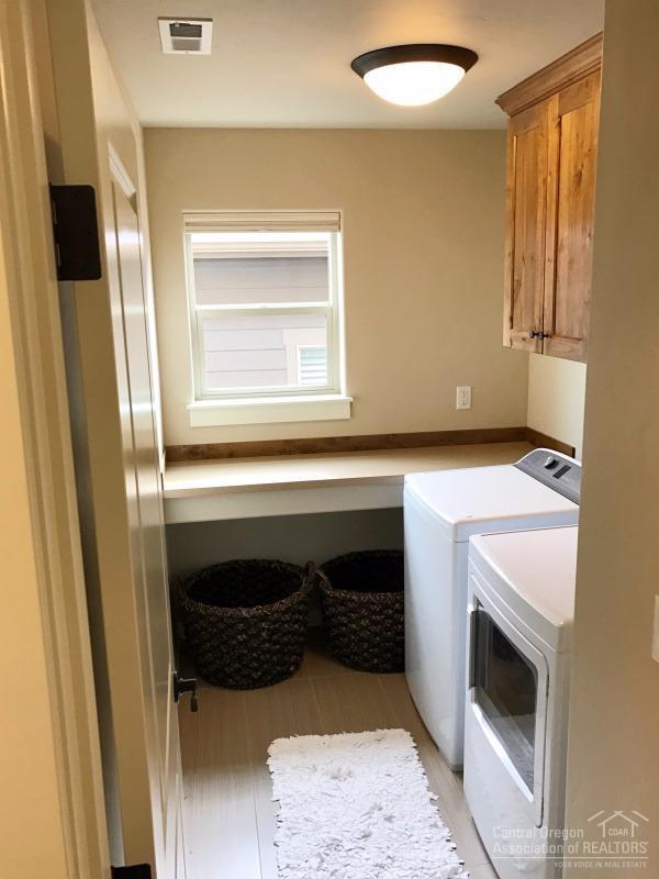 Lava Ridges - Residential