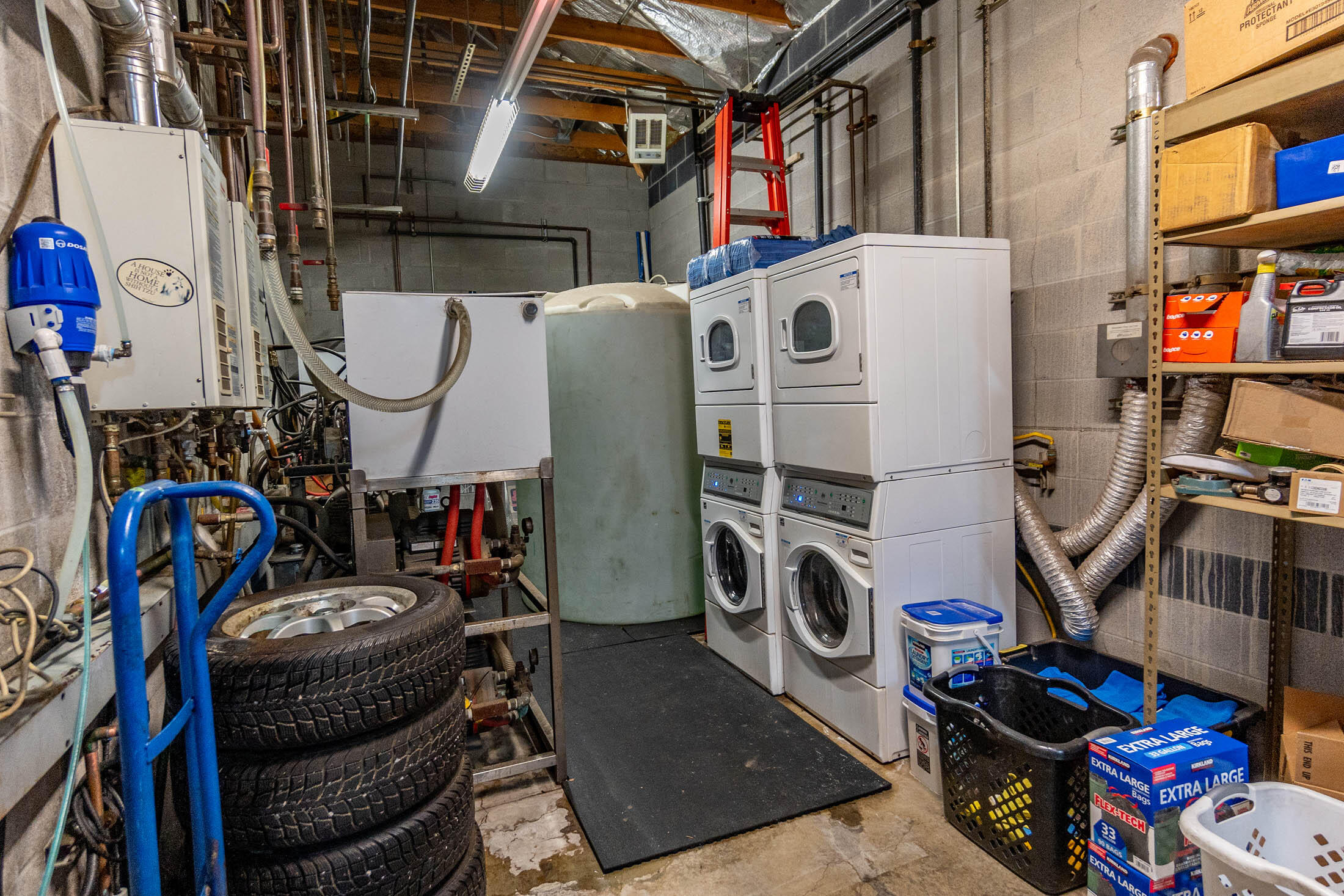 Planerville - Commercial Sale