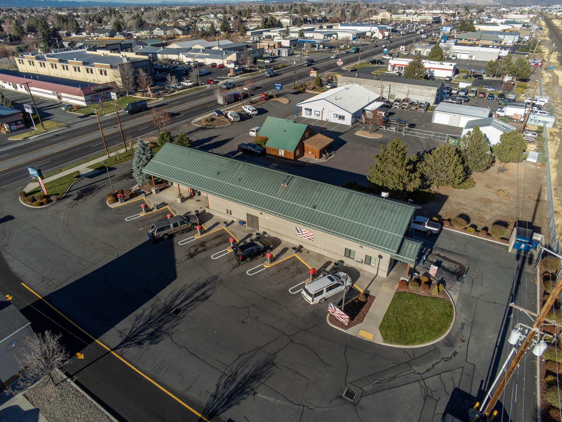 Planerville - Commercial Sale