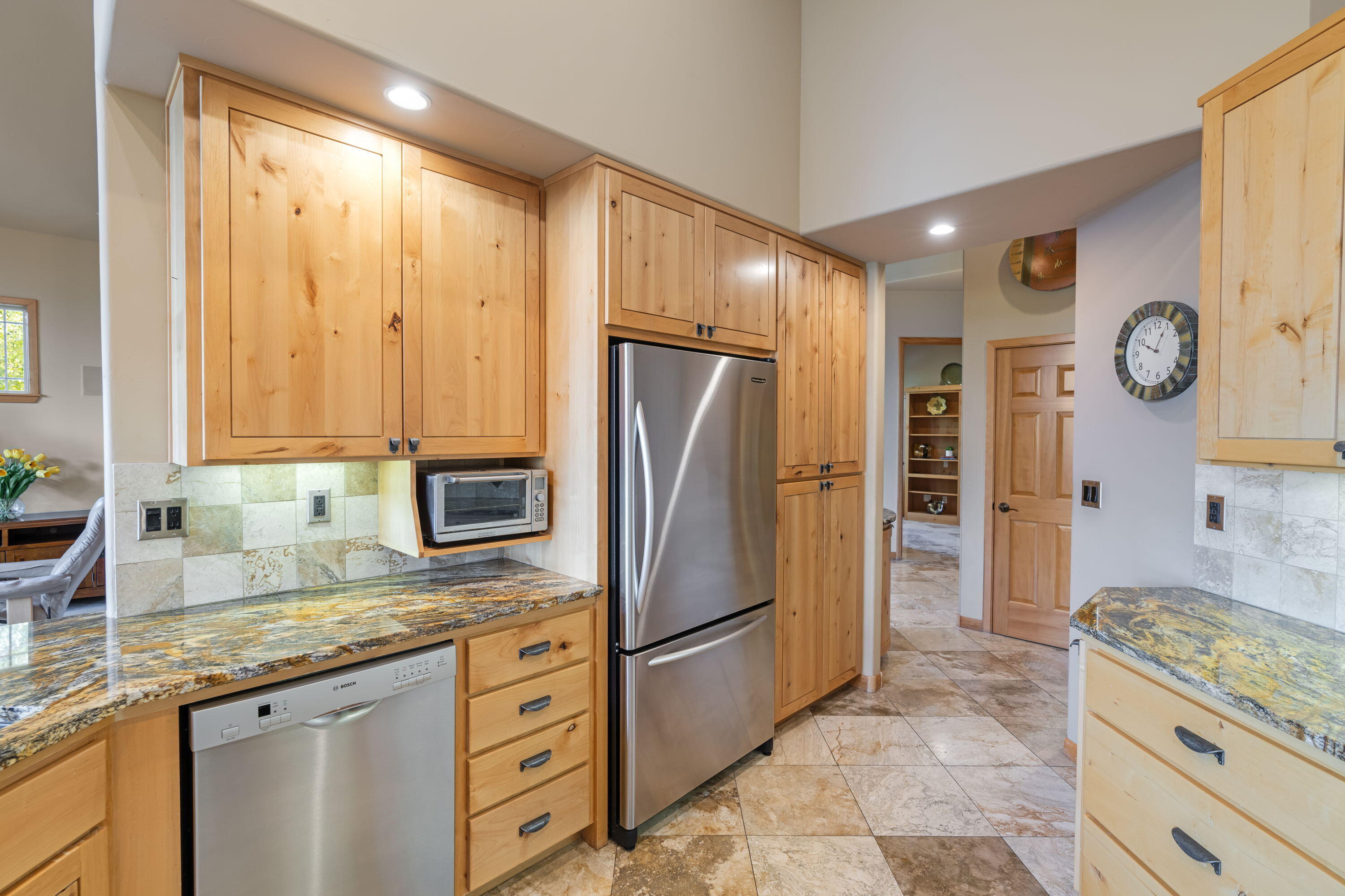 Skyliner Summit - Residential