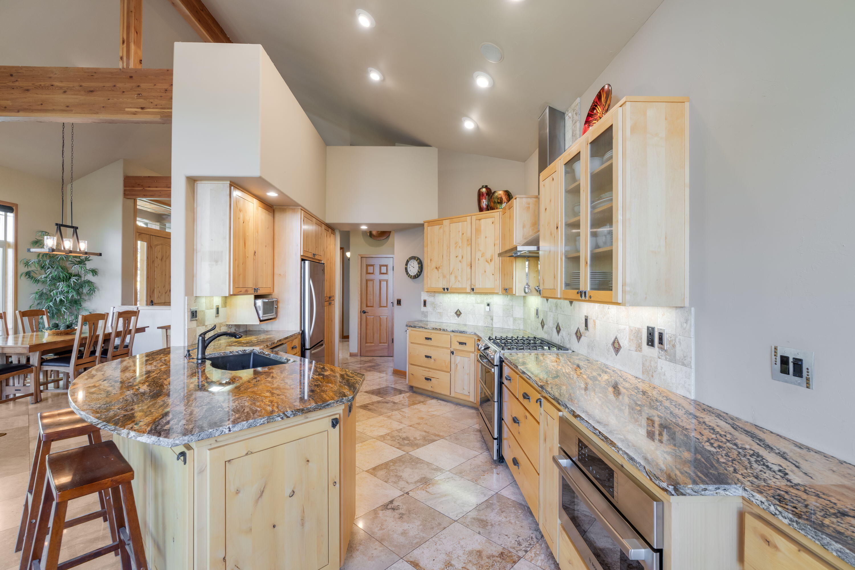 Skyliner Summit - Residential