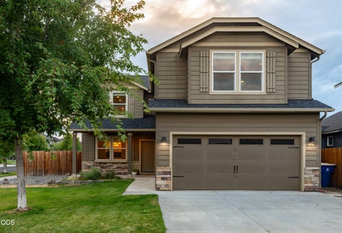 Photo of 21270 SE Golden Market Court, Bend, OR 97702 (MLS # 220228225)