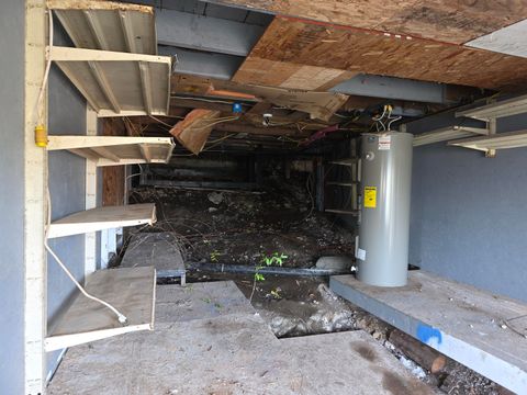 Tiny photo for 302 W Main Street, Klamath Falls, OR 97601 (MLS # 220215300)