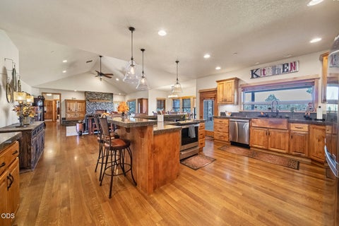 Tiny photo for 18853 SW Sisters Place, Powell Butte, OR 97753 (MLS # 220229460)