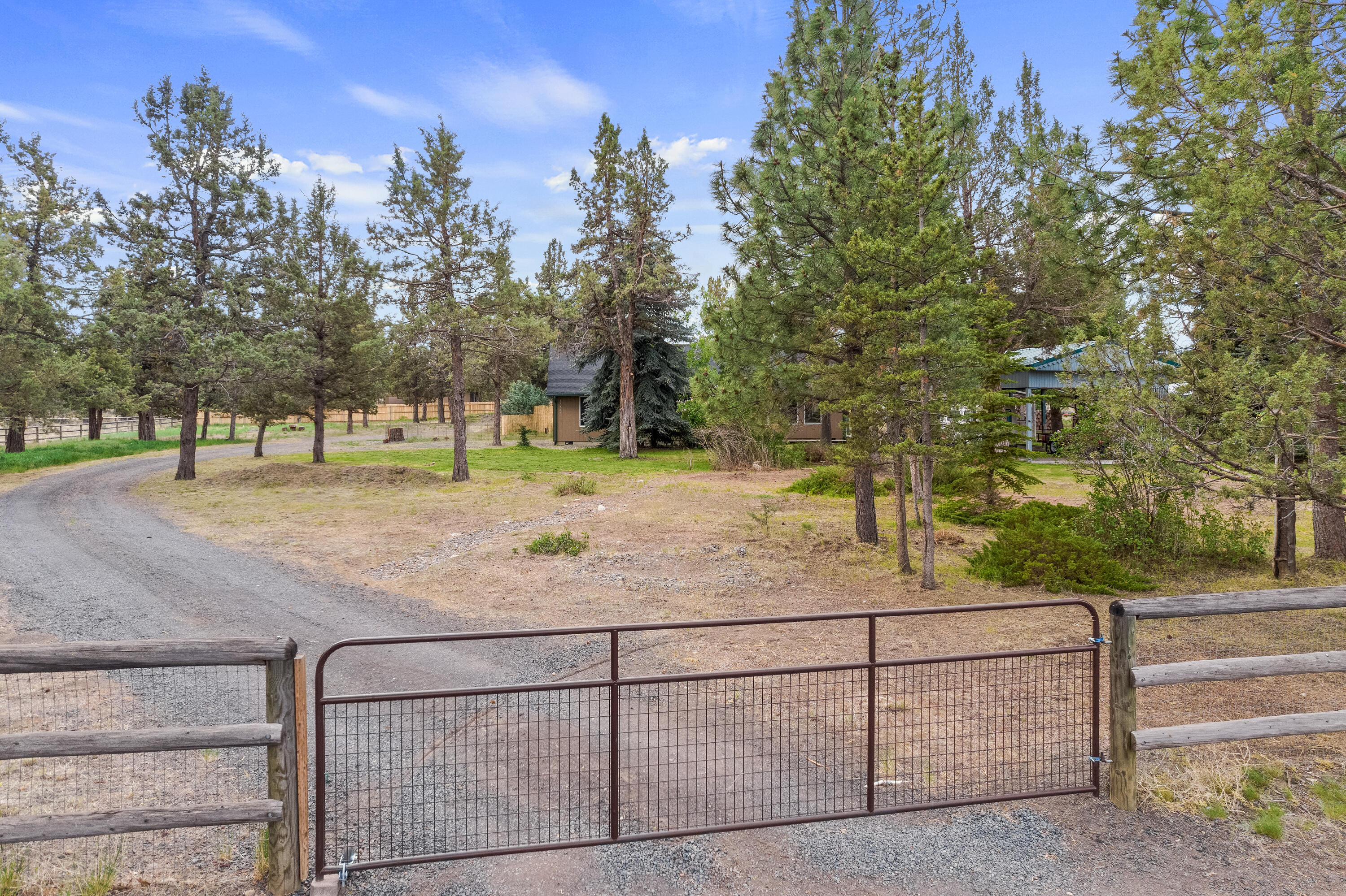 Forked Horn Estate - Residential