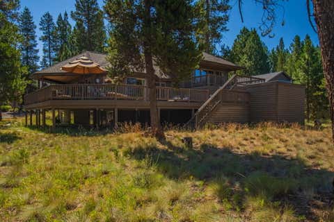 Tiny photo for 17745 Sarazen Lane #7, Bend, OR 97707 (MLS # 220224609)
