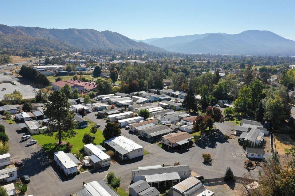 Country View Mobile Home Park - Residential