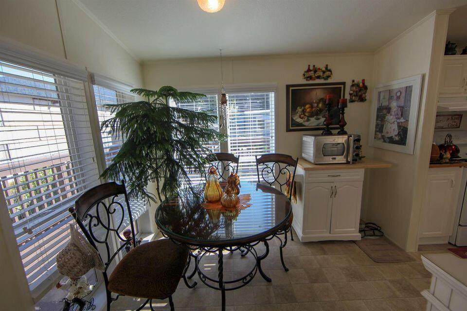 Country View Mobile Home Park - Residential