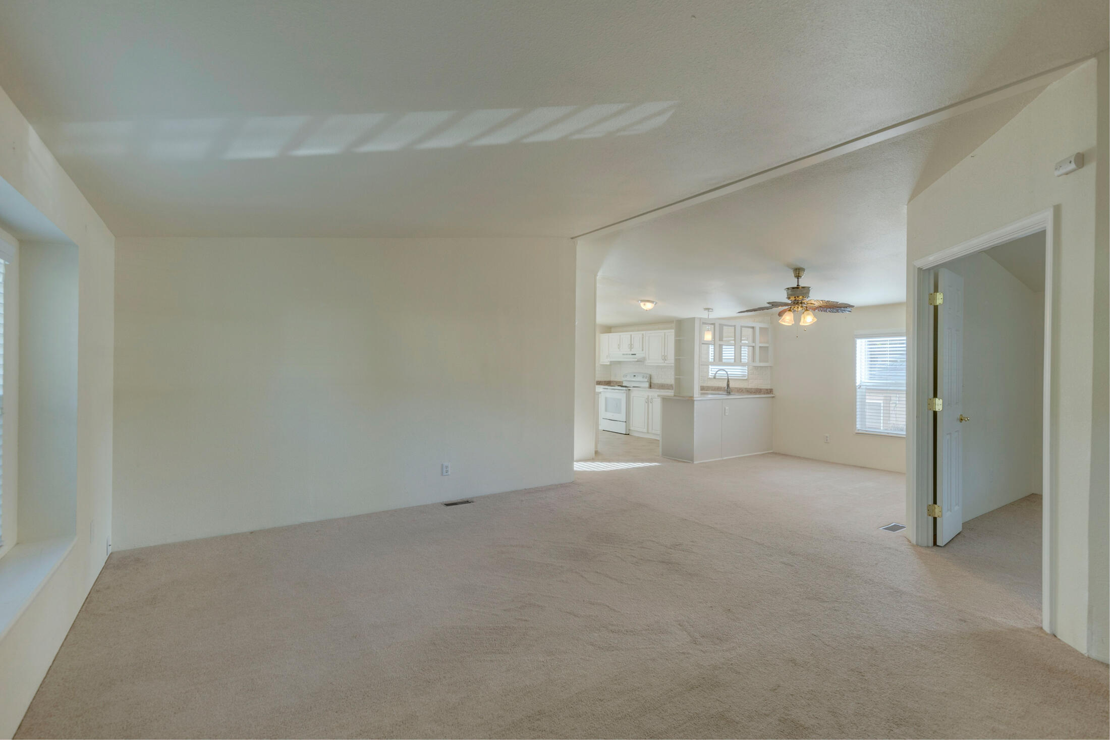 Country View Mobile Home Park - Residential