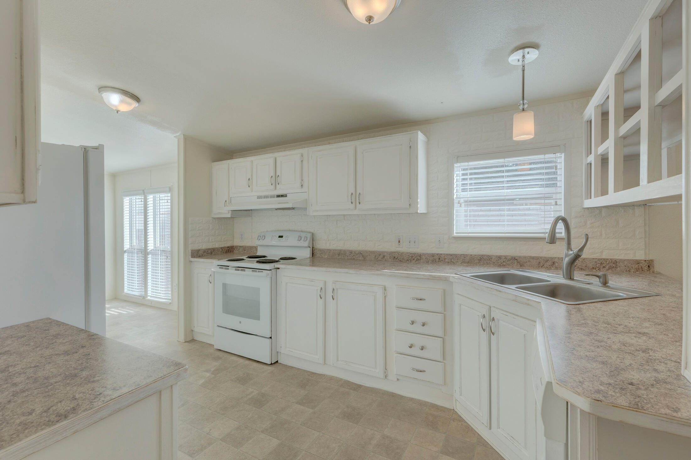 Country View Mobile Home Park - Residential