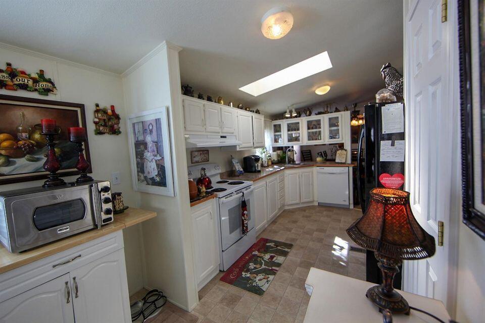 Country View Mobile Home Park - Residential