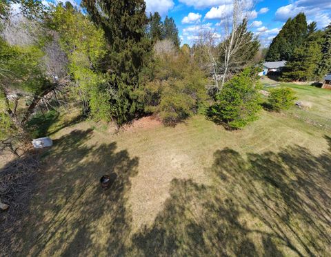 Tiny photo for 62928 Florence Drive, Bend, OR 97701 (MLS # 220220205)