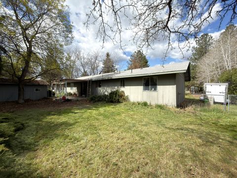 Tiny photo for 62928 Florence Drive, Bend, OR 97701 (MLS # 220220205)