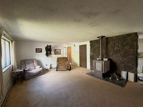 Tiny photo for 62928 Florence Drive, Bend, OR 97701 (MLS # 220220205)