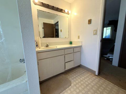 Tiny photo for 62928 Florence Drive, Bend, OR 97701 (MLS # 220220205)