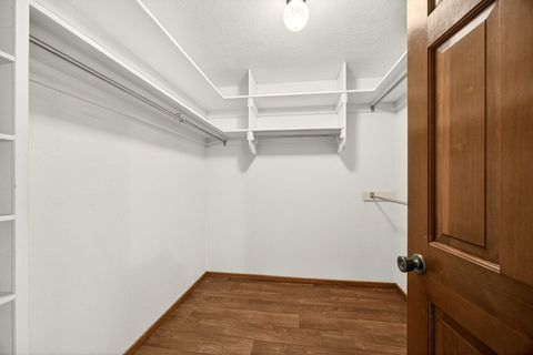 Tiny photo for 704 NW Sandy Drive, Grants Pass, OR 97526 (MLS # 220213093)