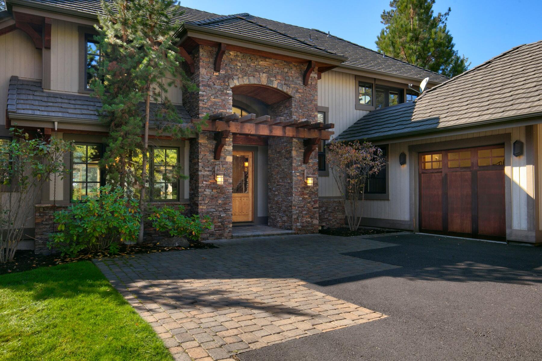 Broken Top - Residential