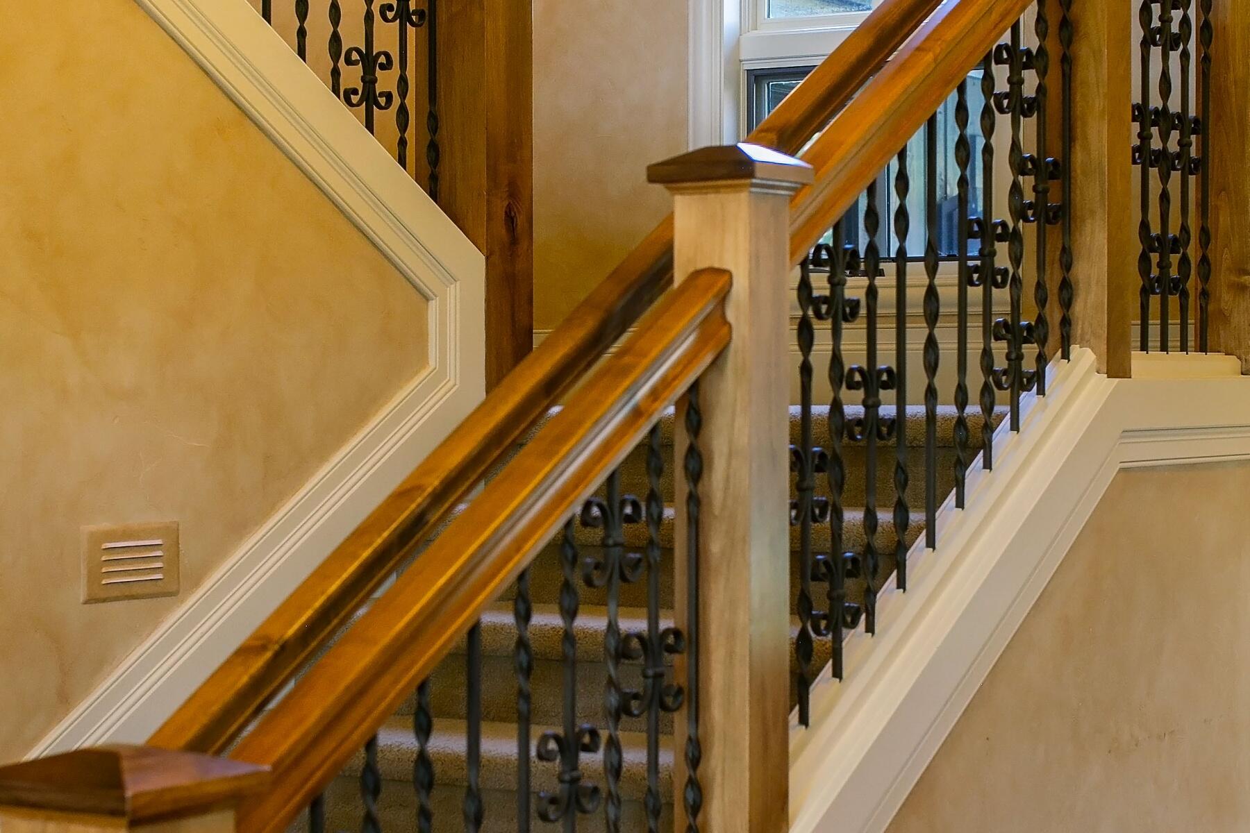 Broken Top - Residential