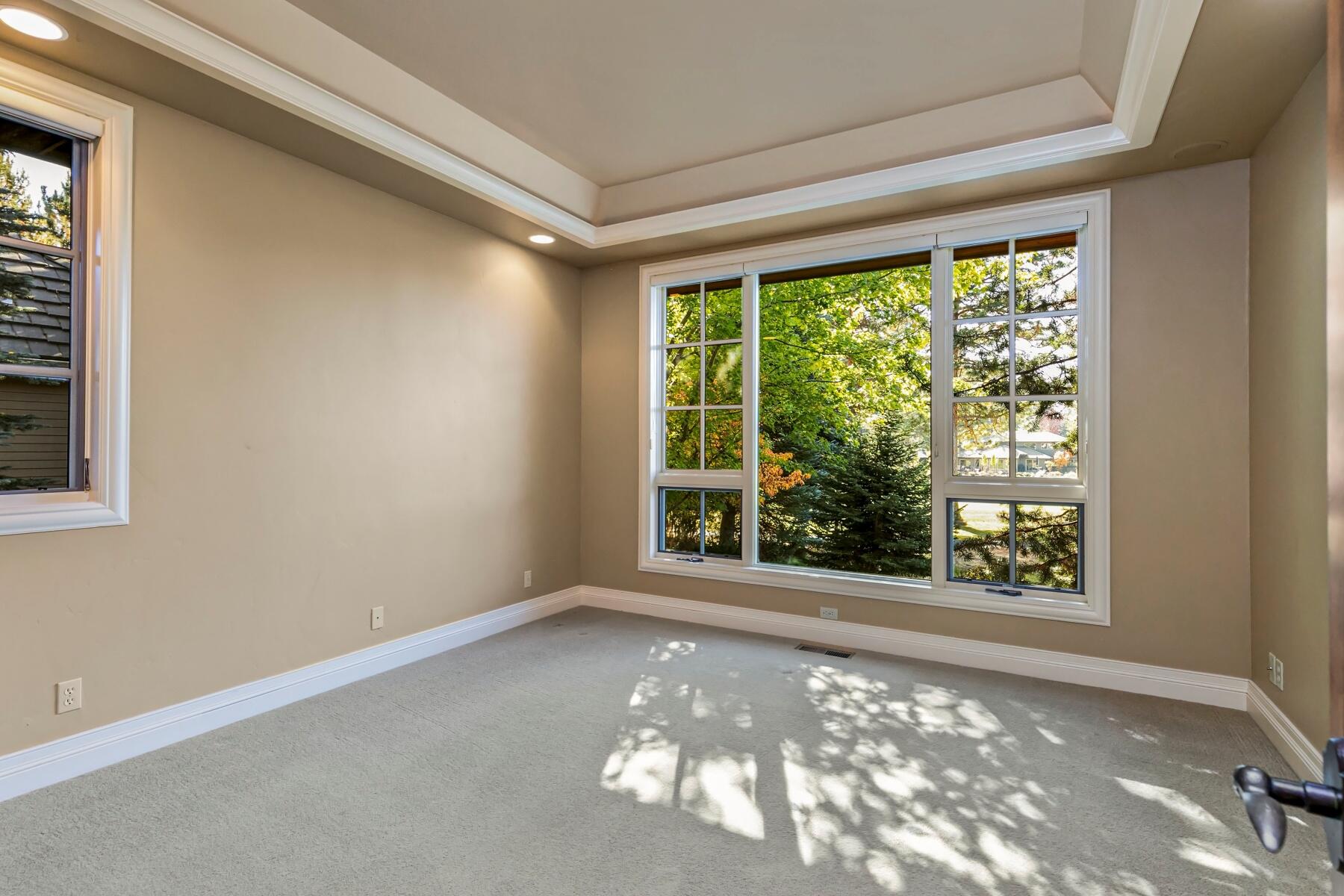 Broken Top - Residential